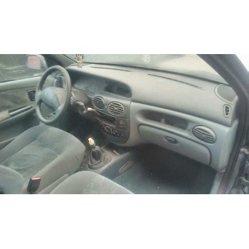 renault megane i berlina hatchback (ba0) del año 1998