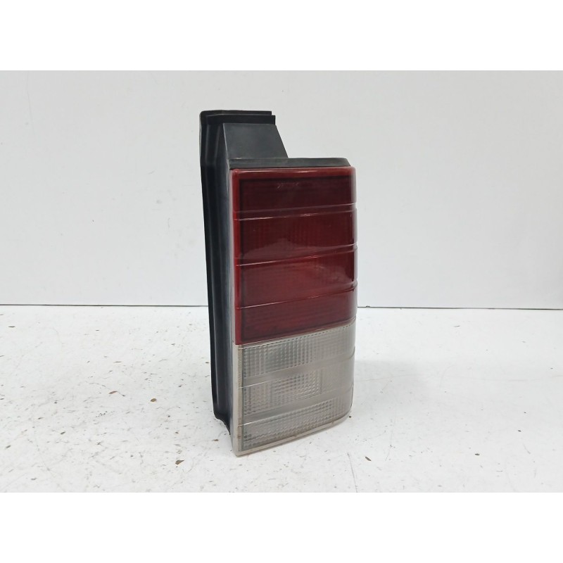 Recambio de piloto trasero derecho para ssangyong musso (fj) 2.9 td referencia OEM IAM 8360205400  