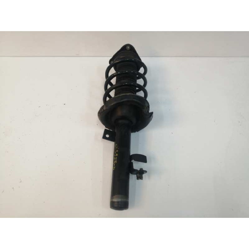 Recambio de amortiguador delantero derecho para ford focus iii 1.0 ecoboost referencia OEM IAM BV6118045AAC  