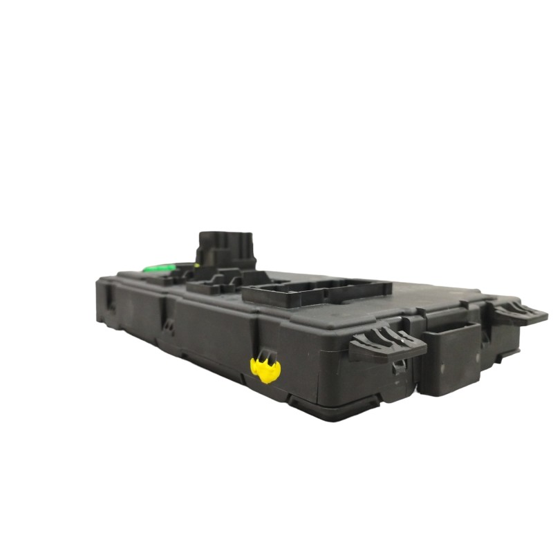CAJA RELES / FUSIBLES A2C30450106