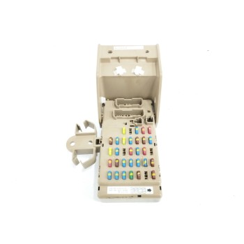 CAJA RELES / FUSIBLES 82201FG010 