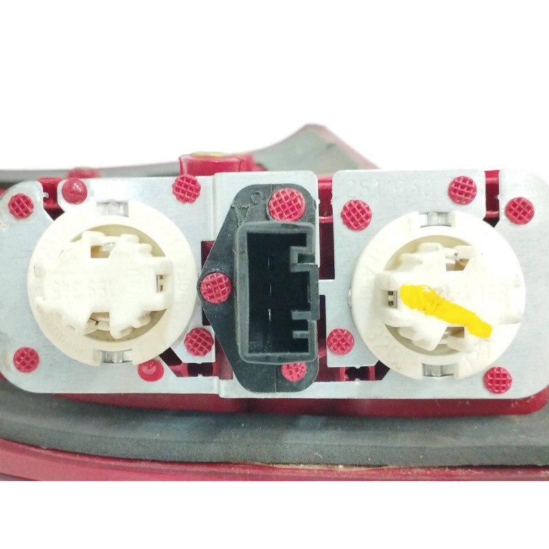 PILOTO TRASERO DERECHO INTERIOR