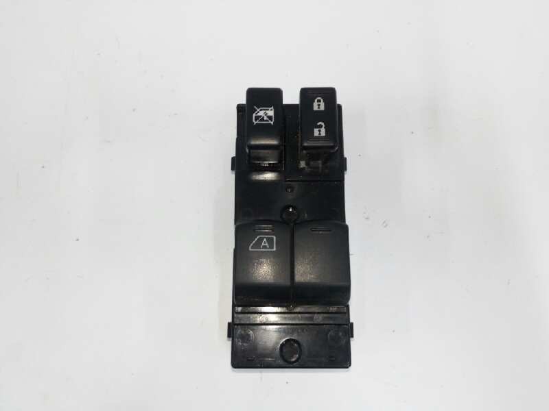 Recambio de mando elevalunas delantero izquierdo para nissan note 1.2 cat referencia OEM IAM Recambio de mando elevalunas delantero izquierdo para nissan note 1.2 cat referencia OEM IAM