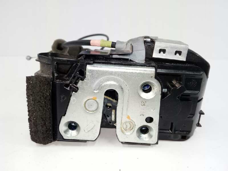 Recambio de cerradura puerta delantera derecha para nissan note 1.2 cat referencia OEM IAM 805003VV0A  