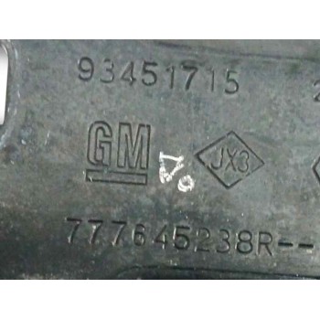 Recambio de soporte / guia puerta corredera para renault trafic furgón 2.0 dci diesel energy referencia OEM IAM 777645238R CENTR