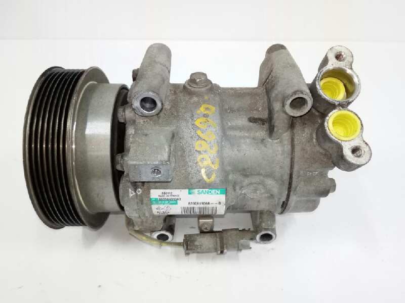 Recambio de compresor aire acondicionado para renault twingo 1.2 referencia OEM IAM 8200819568B  
