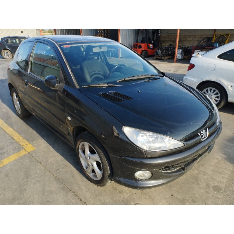 peugeot 206 berlina del año 2004