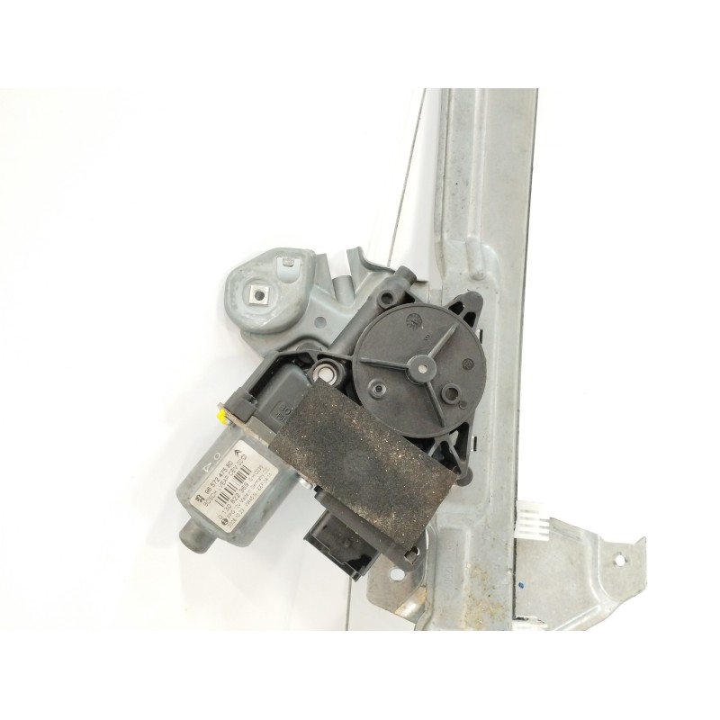 ELEVALUNAS DELANTERO DERECHO 0130822369