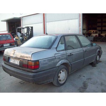 volkswagen passat berlina (312) del año 1989