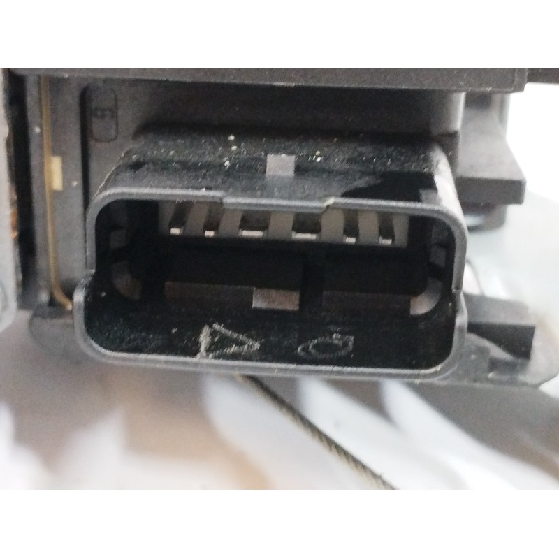 ELEVALUNAS DELANTERO DERECHO 0130822369