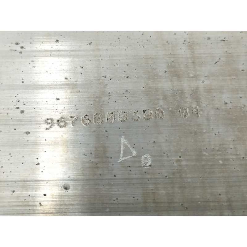 REFUERZO PARAGOLPES DELANTERO