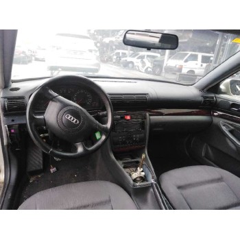 audi a4 berlina (b5) del año 2001