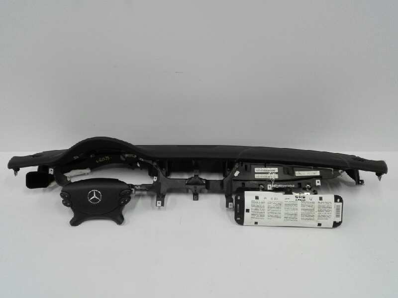 Recambio de salpicadero para mercedes-benz clase cls (w219) 350 (219.356) referencia OEM IAM A2196800087 A2198600502 