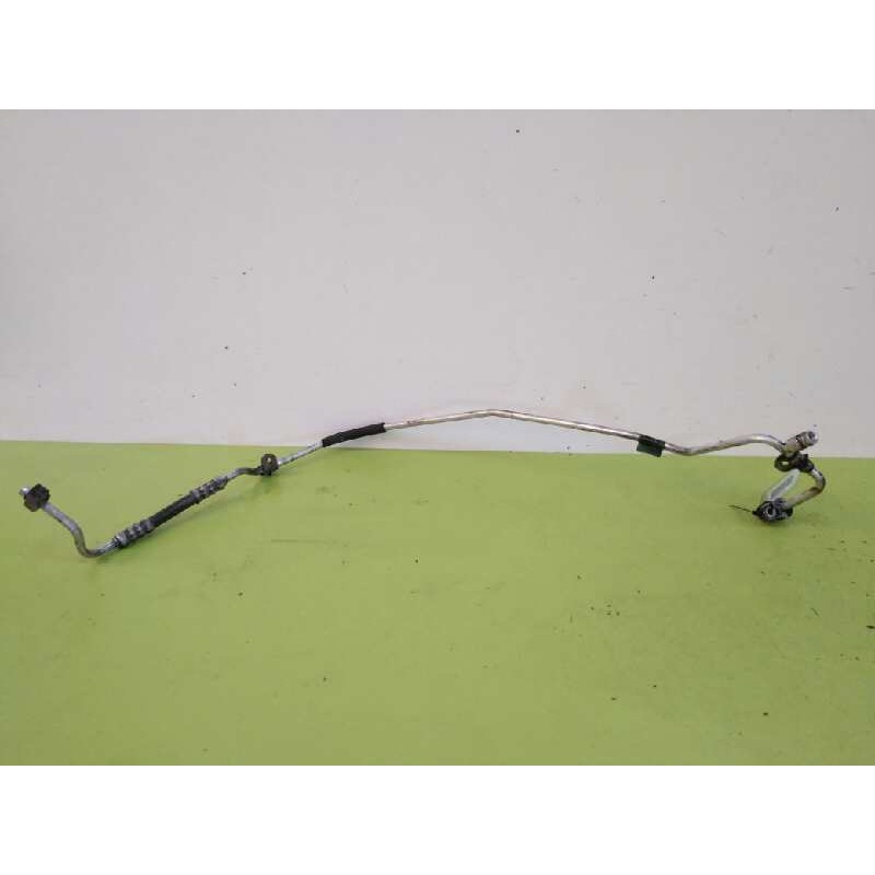 Recambio de tubos aire acondicionado para ssangyong rodius xdi deluxe 4wd referencia OEM IAM 6863021001  