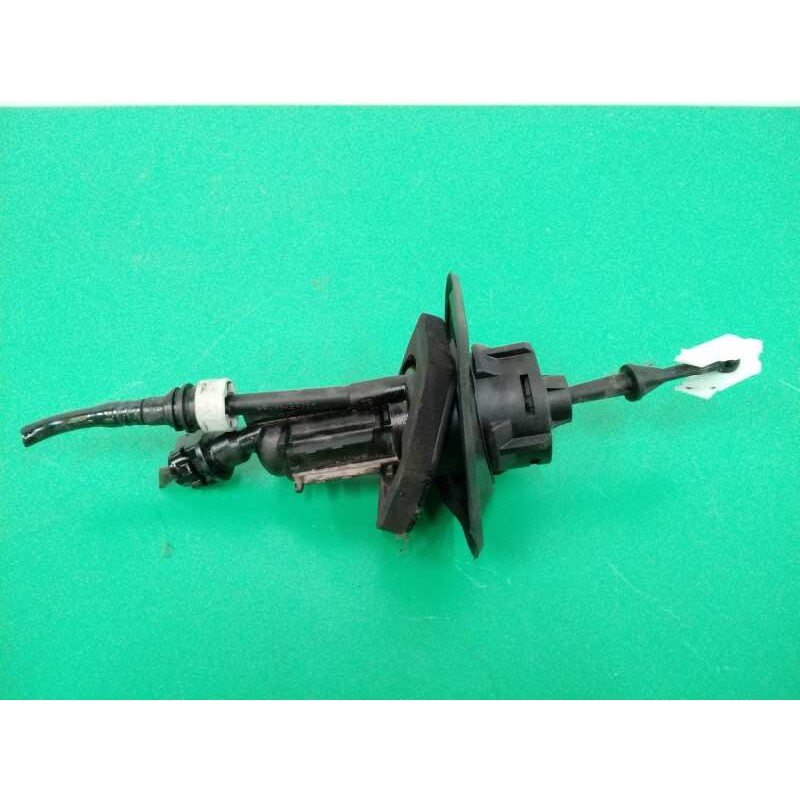 Recambio de bomba embrague para ford kuga (cbv) trend referencia OEM IAM 3M517A542AG  