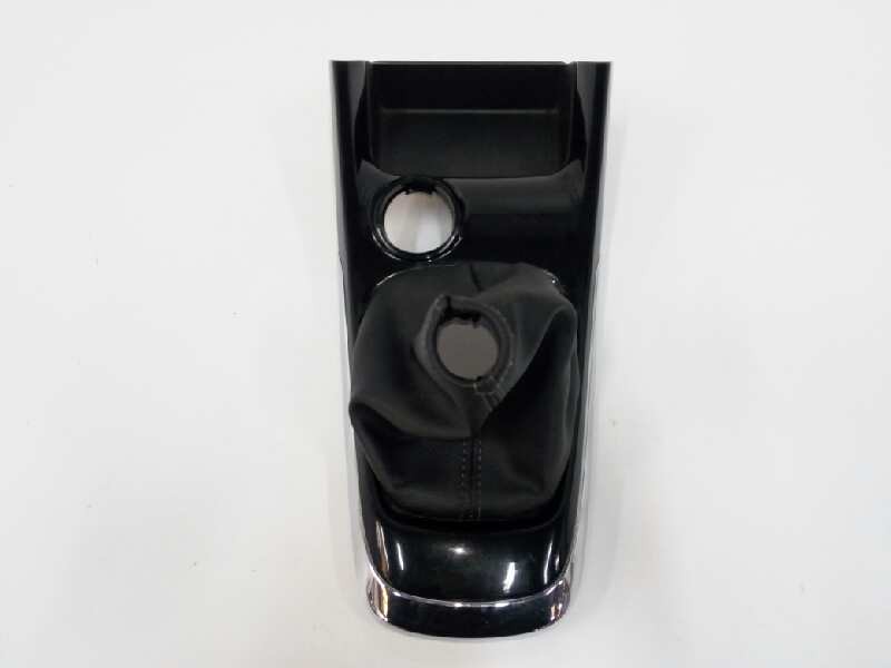 Recambio de moldura para nissan pulsar (c13) 1.2 16v cat referencia OEM IAM 969343ZL1A INCLUYE GUARNECIDO PALANCA CAMBIO 