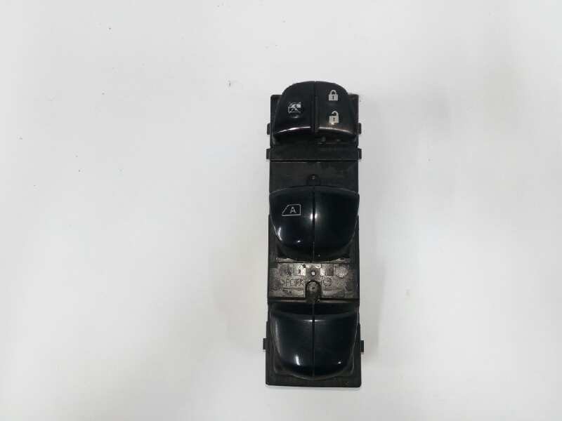 Recambio de mando elevalunas delantero izquierdo para nissan pulsar (c13) 1.2 16v cat referencia OEM IAM 254013ZL1A  