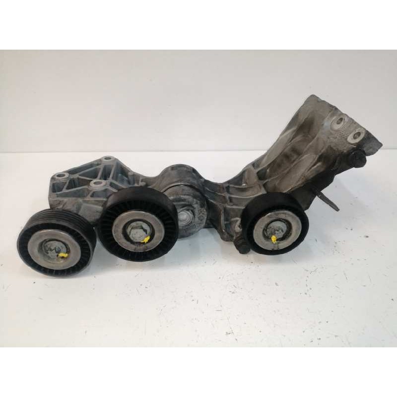 Recambio de soporte alternador para mercedes-benz clase b (w245) 2.0 cdi cat referencia OEM IAM A6402003370  