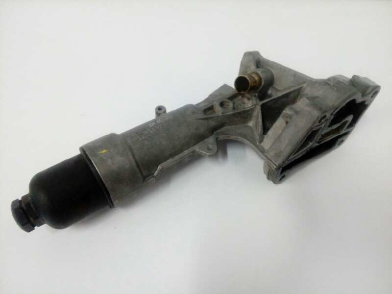 Recambio de soporte filtro aceite para mercedes-benz clase c (w203) berlina 1.8 cat referencia OEM IAM A2711800610  