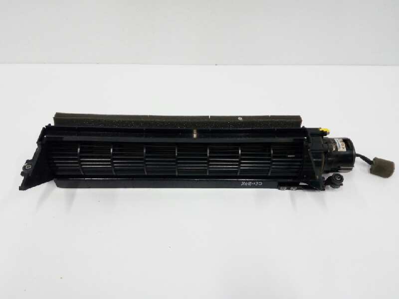 Recambio de motor calefaccion para hyundai h 1 2.5 crdi cat referencia OEM IAM 971124A011 DE TECHO 971114A011 Recambio de motor calefaccion para hyundai h 1 2.5 crdi cat referencia OEM IAM 971124A011 DE TECHO 971114A011