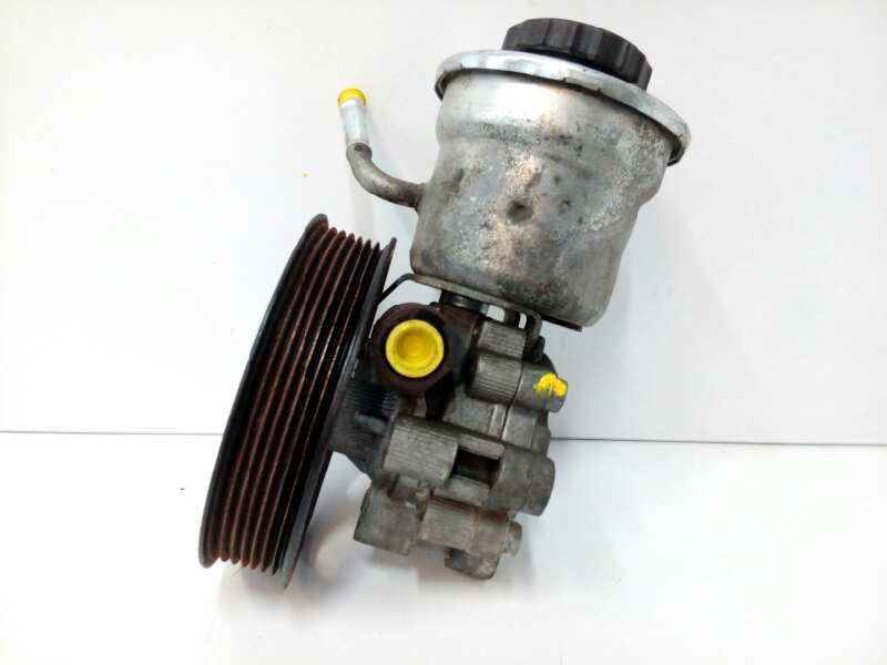 Recambio de bomba direccion para toyota corolla verso (r1) 2,2 d-4d sport referencia OEM IAM   