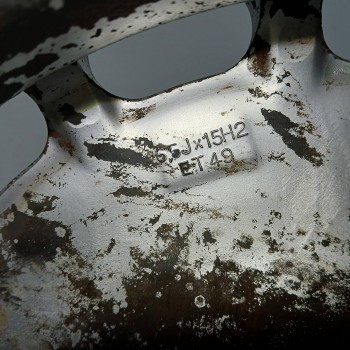 Recambio de llanta para mercedes-benz clase e (w124) berlina 2.5 diesel referencia OEM IAM 1244001802 6,5X15H2 ET46 5H 5X115