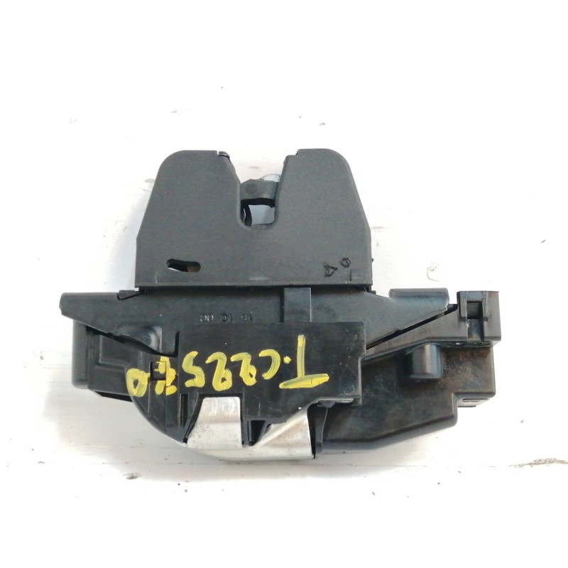 CERRADURA MALETERO / PORTON