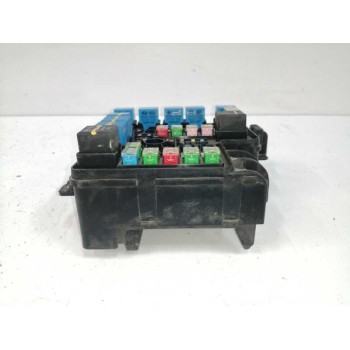 Recambio de caja reles / fusibles para hyundai i30 1.6 crdi cat referencia OEM IAM 919501H030  