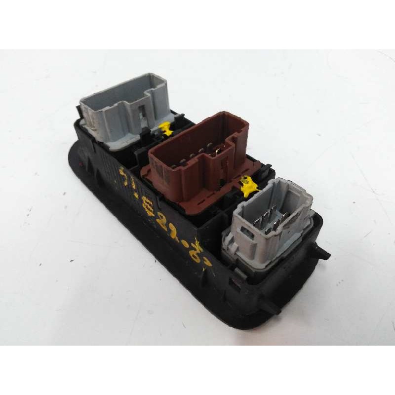 MANDO ELEVALUNAS DELANTERO IZQUIERDO