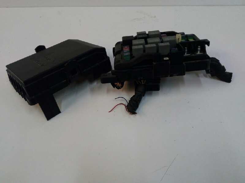 Recambio de caja reles / fusibles para kia carens (un) active referencia OEM IAM 919501D220  