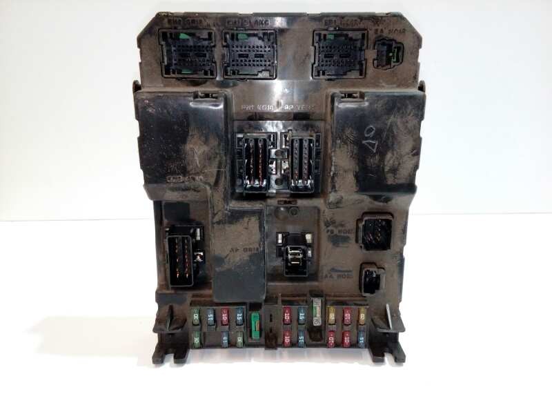 Recambio de caja reles / fusibles para peugeot 307 (s1) xs referencia OEM IAM 9651196980  