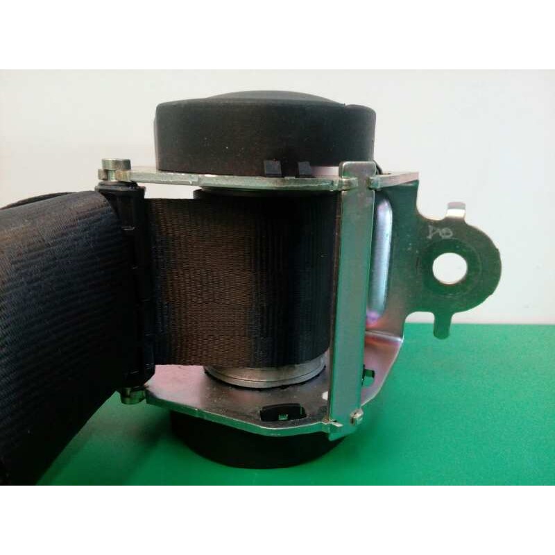 CINTURON SEGURIDAD TRASERO DERECHO