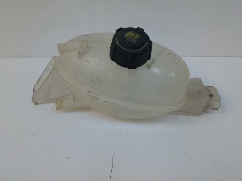 Recambio de deposito expansion para renault master kasten 2.3 dci diesel cat referencia OEM IAM 217100015R Recambio de deposito expansion para renault master kasten 2.3 dci diesel cat referencia OEM IAM 217100015R