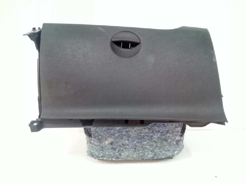 Recambio de guantera para renault kangoo 1.5 dci diesel fap referencia OEM IAM 681083048R  