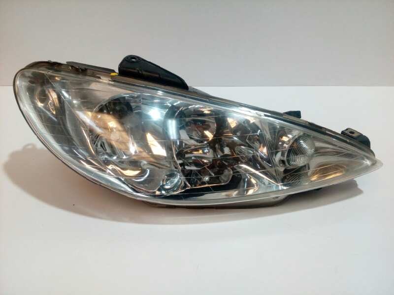 Recambio de faro derecho para peugeot 206 berlina xs referencia OEM IAM 9628666780  