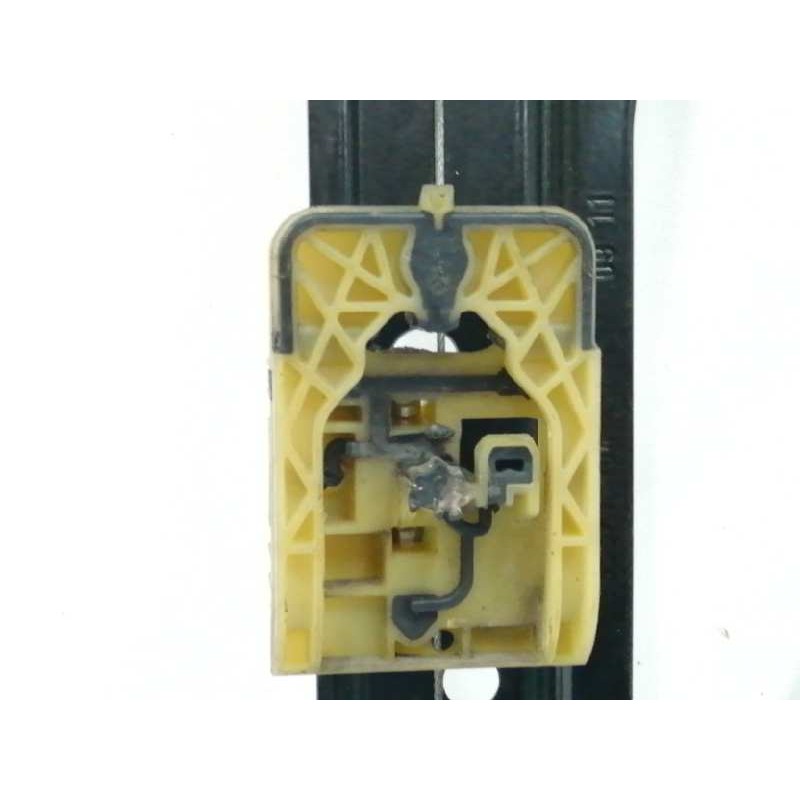 ELEVALUNAS DELANTERO DERECHO