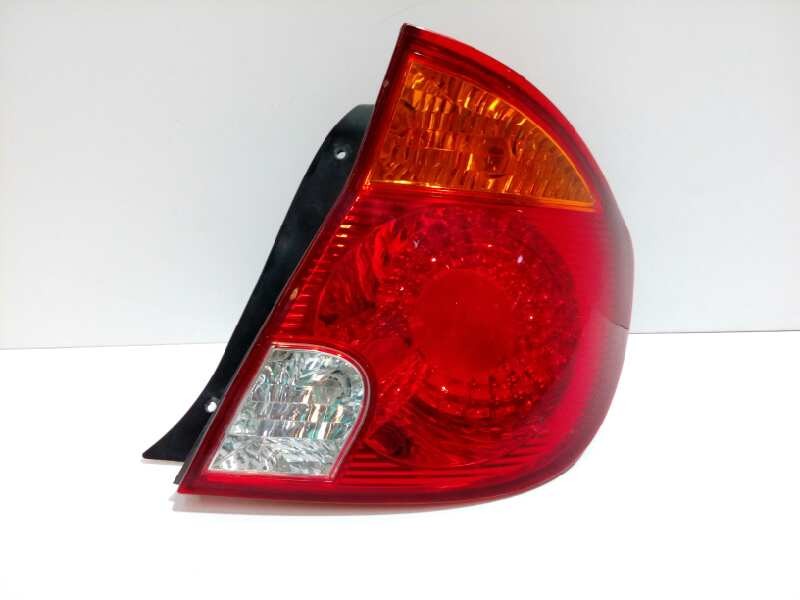 Recambio de piloto trasero derecho para hyundai accent (lc) 1.6 16v cat referencia OEM IAM 92402257  
