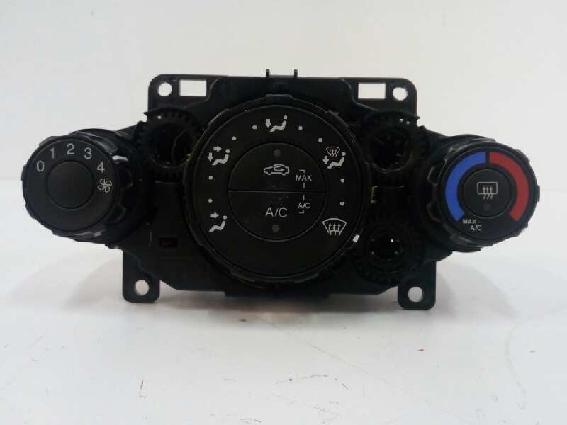 Recambio de mando calefaccion / aire acondicionado para ford fiesta (cb1) trend referencia OEM IAM 8A6119980AF  