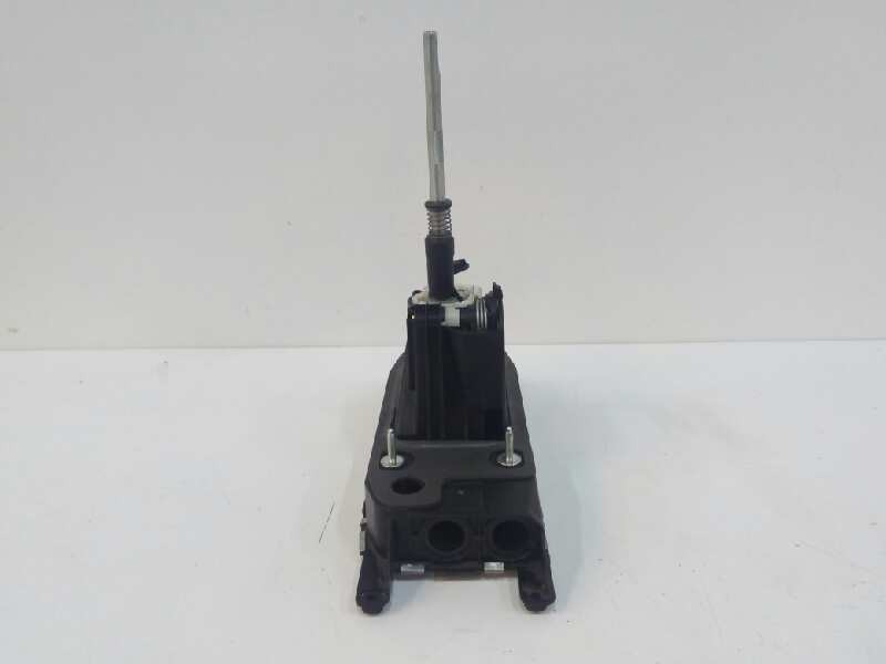 Recambio de palanca cambio para seat leon (5f1) 1.2 tsi referencia OEM IAM 5Q0711049AN Recambio de palanca cambio para seat leon (5f1) 1.2 tsi referencia OEM IAM 5Q0711049AN