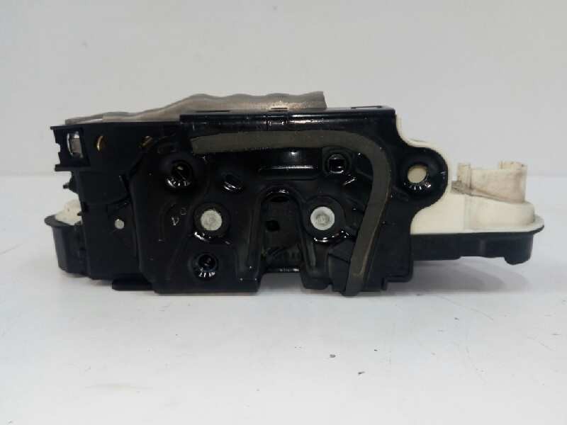 Recambio de cerradura puerta delantera izquierda para seat leon (5f1) 1.2 tsi referencia OEM IAM 5K1837015E  