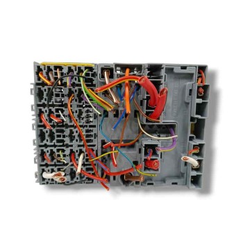 Recambio de caja reles / fusibles para fiat 500 x (334) 1.6 16v cat referencia OEM IAM 51987784  