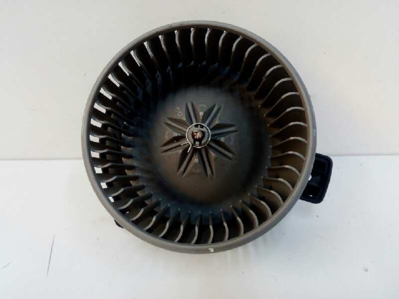 Recambio de motor calefaccion para kia rio 1.1 crdi cat referencia OEM IAM B308830440 Recambio de motor calefaccion para kia rio 1.1 crdi cat referencia OEM IAM B308830440