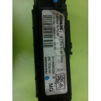 Recambio de caja reles / fusibles para peugeot 206 berlina xt referencia OEM IAM 9650584680 S118085220B 