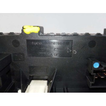 Recambio de caja reles / fusibles para mercedes-benz clase c (w204) berlina 3.0 cdi cat referencia OEM IAM 017187811  