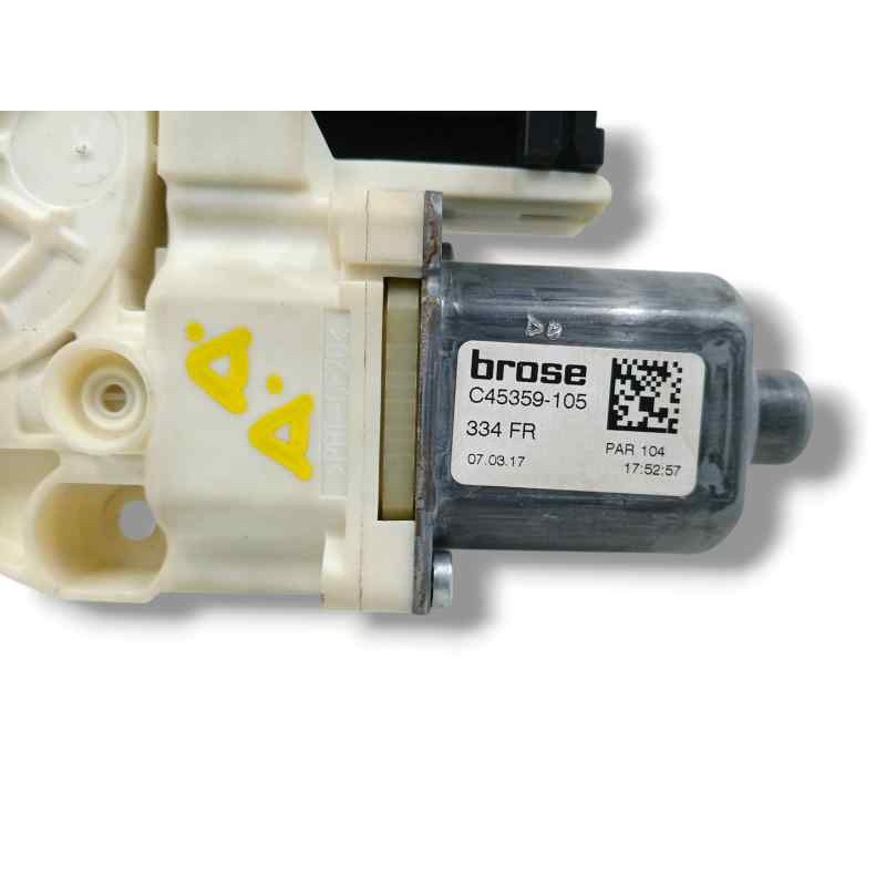 MOTOR ELEVALUNAS DELANTERO DERECHO 0130822665