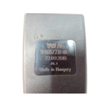 Recambio de enganche cinturon central para seat leon (5f1) 1.5 16v tsi act referencia OEM IAM 5F0857740QVZ TRASERO 