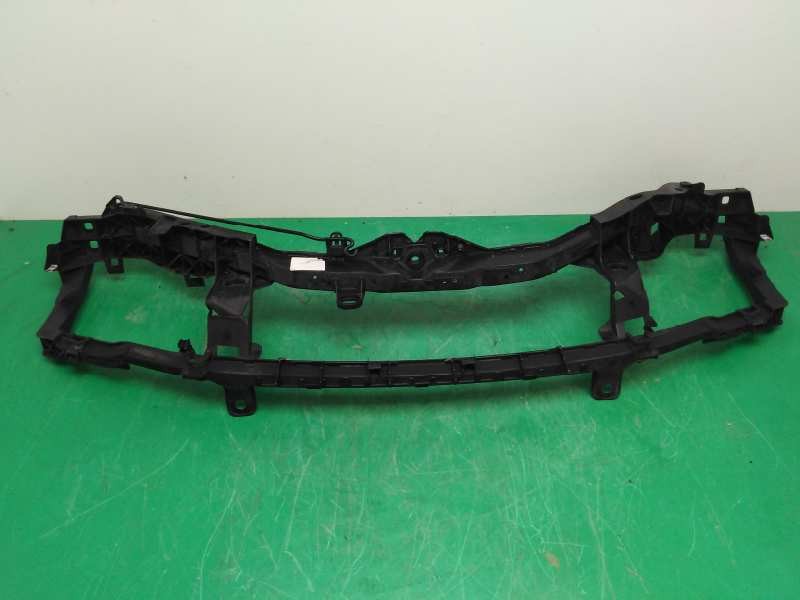 Recambio de panel frontal para ford focus berlina (cap) sport referencia OEM IAM 4M518B041  