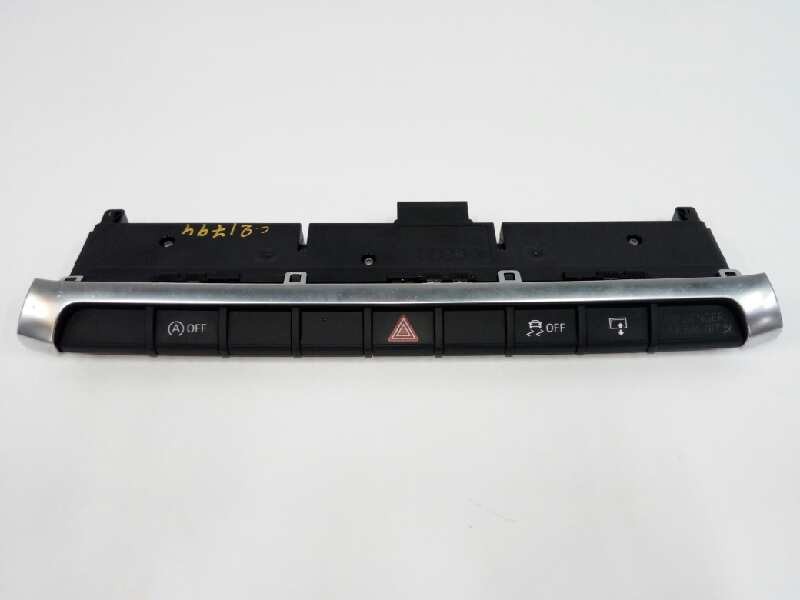Recambio de warning para audi a3 sportback (8va) ambiente referencia OEM IAM 8V0925301AB  