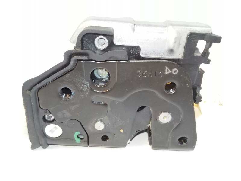 Recambio de cerradura puerta delantera derecha para audi a3 sportback (8va) ambiente referencia OEM IAM 8X1837016  