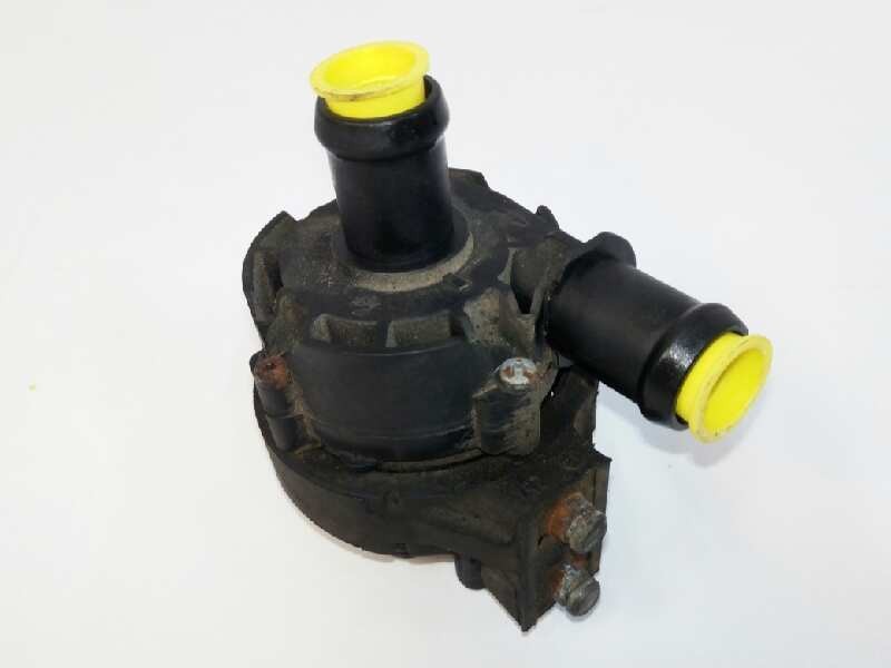 Recambio de bomba agua para audi a3 sportback (8va) ambiente referencia OEM IAM 5G0965567 ADICIONAL Recambio de bomba agua para audi a3 sportback (8va) ambiente referencia OEM IAM 5G0965567 ADICIONAL